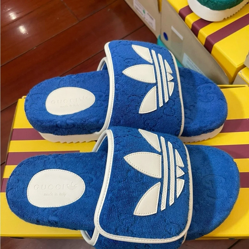 Gucci Blue and White GG Terry Slide Sandals